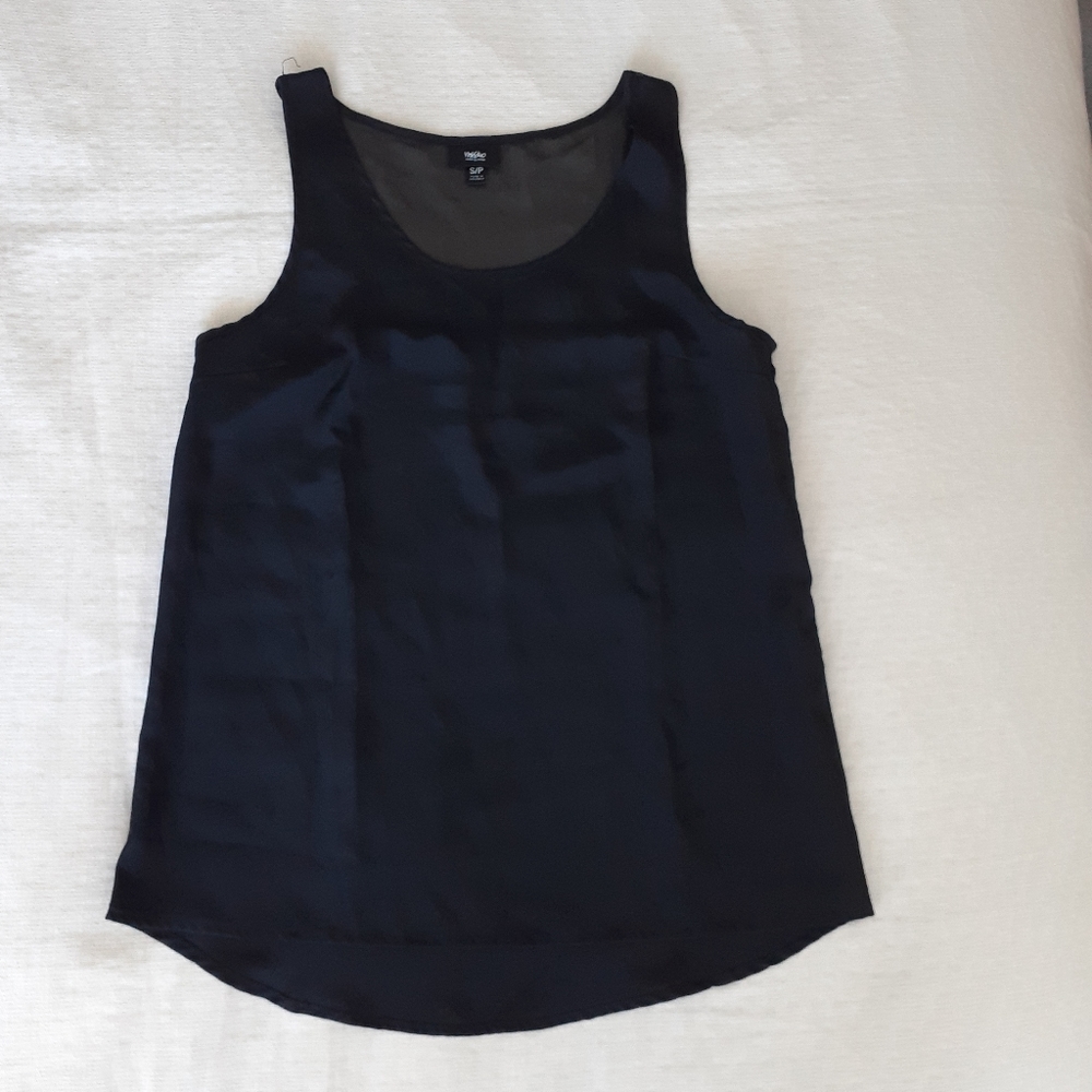Mossimo Black Top - Picture 2 of 3